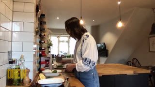 Watch Best of The Drew Barrymore Show live online